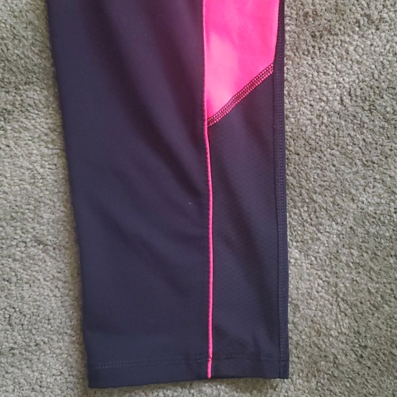 Cropped Colorblock Leggins - Picture 2 of 4